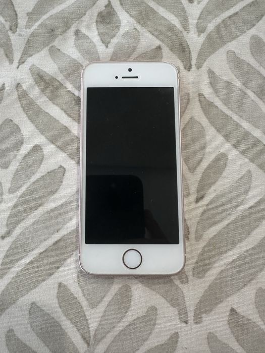 iPhone SE 1st generation