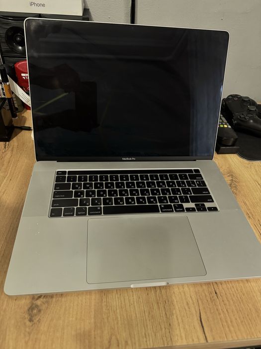 MacBook pro 2019 inch 16