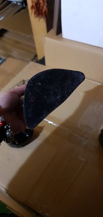 Две статуетки материял полеризин или нещо подобно