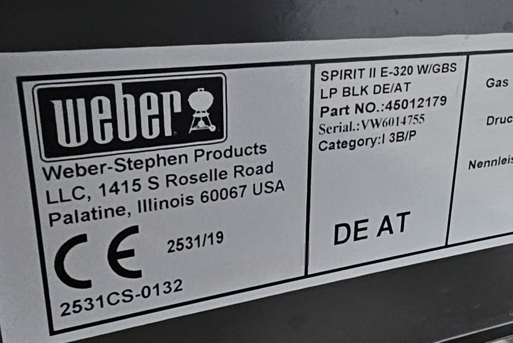 Газово барбекю WEBER