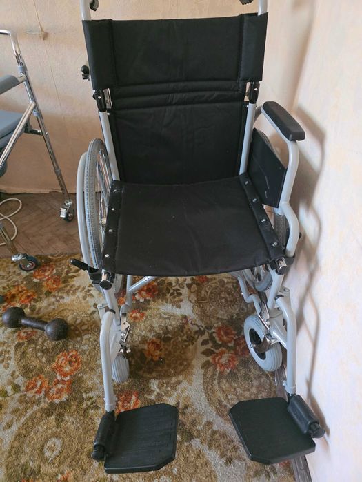 Инвалидна количка – нова