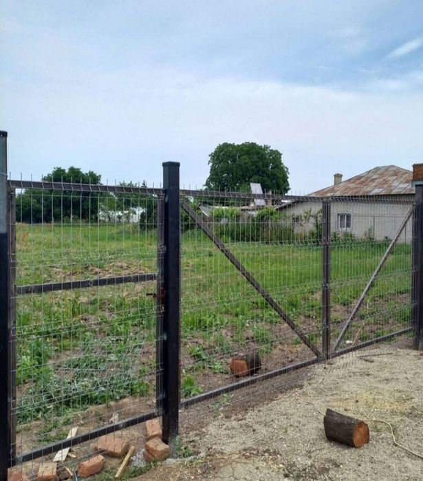 Garduri facem garduri  forjate din sipcă metalica din tablă din plasă