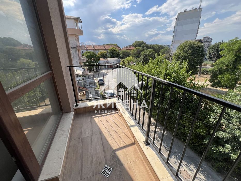 Продава се Двустаен апартамент в Варна, Колхозен пазар - 80 кв.м за 2107 €/кв.м - Снимка #7