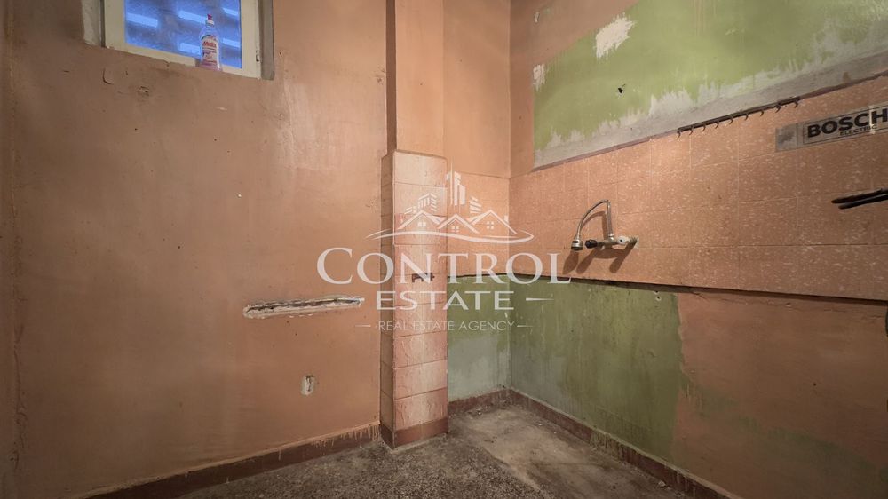 Продава се Тристаен апартамент в Велико Търново, Колю Фичето - 72 кв.м за 815 €/кв.м - Снимка #9