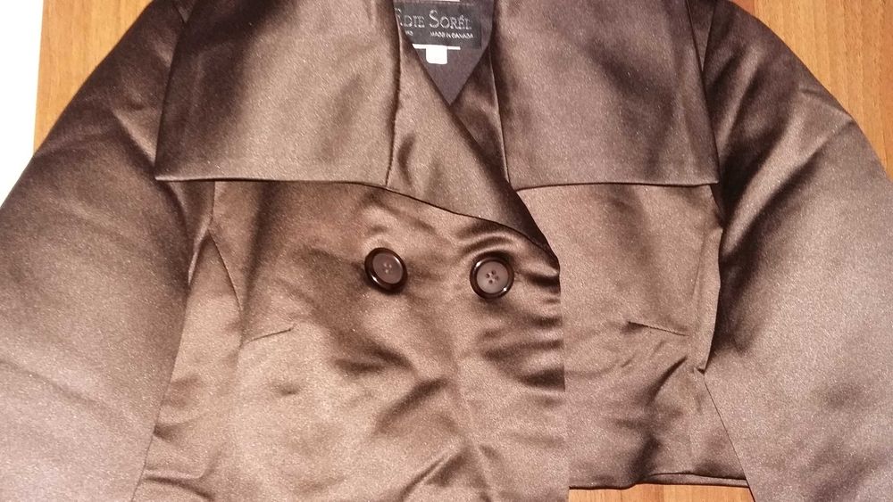 Късо сако Edie Sorel