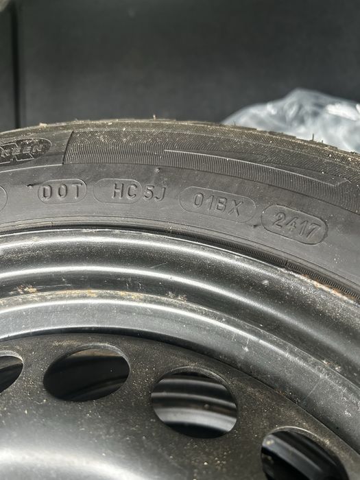 De vanzare set cauciucuri si jante