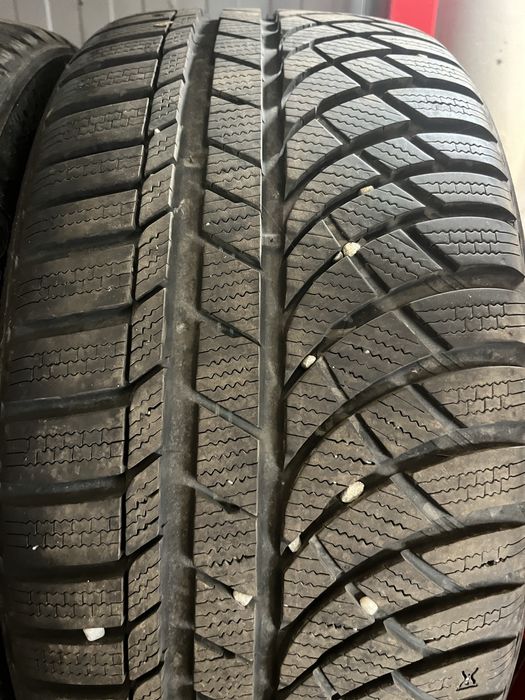 255/40 R 19 KUMHO.- Vand set Cauciucuri Iarna ca NOI