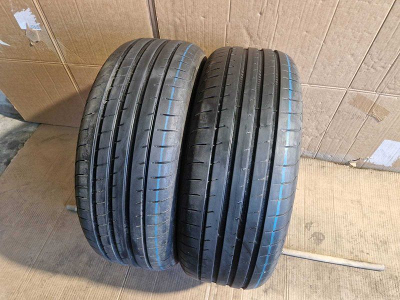 2 Goodyear R19 225/45
летни гуми DOT3619