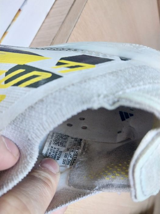 Бутсы б/у размеры 36 и 40