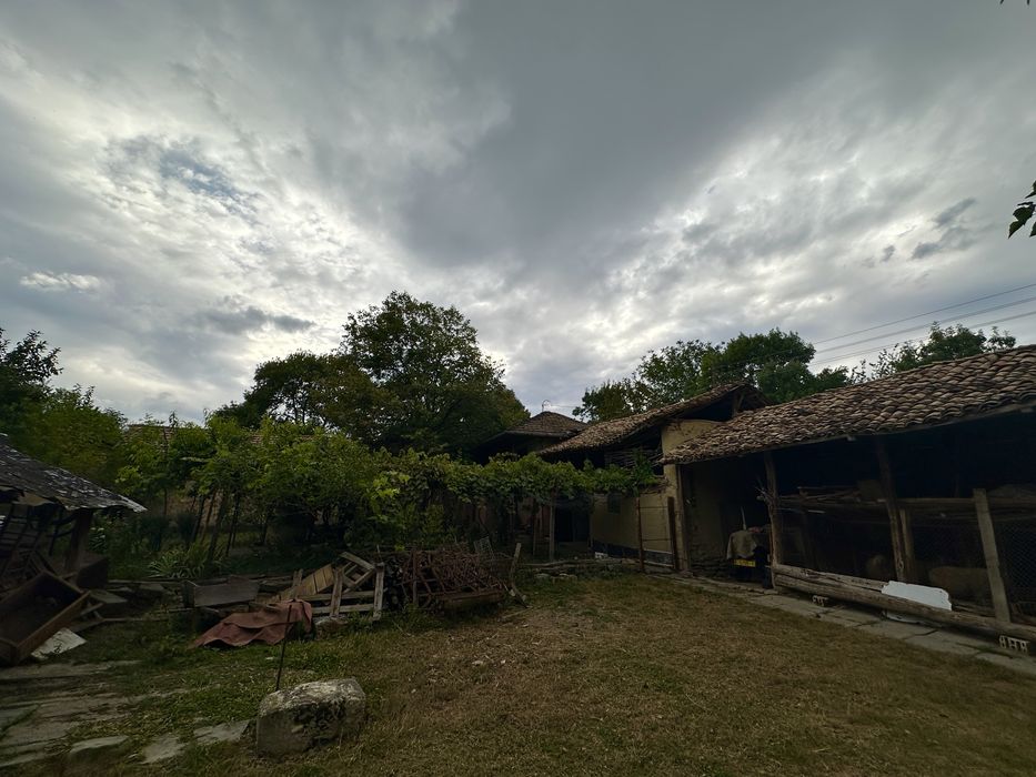 Продава се Къща в Търговище, Център - 80 кв.м за 319 €/кв.м - Снимка #2