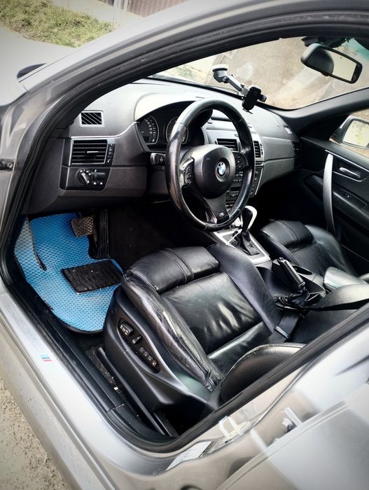 Vând BMW X3 an 2006.preț 4000 € neg.
