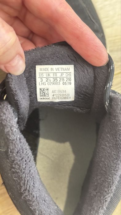 Кроссовки Adidas оригинал 35 р