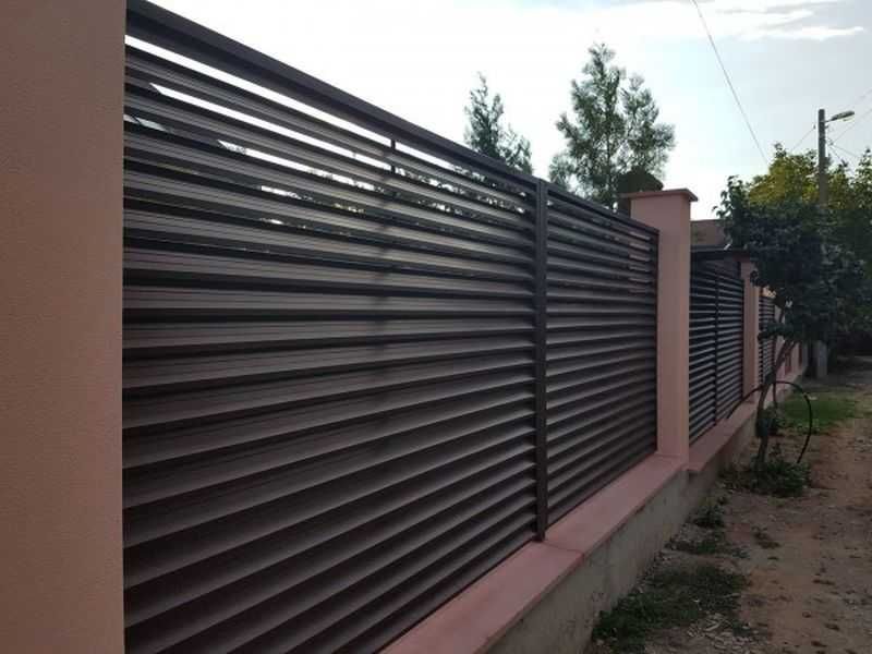 Garduri si porti stil jaluzea, sipca metalica, tabla cutata