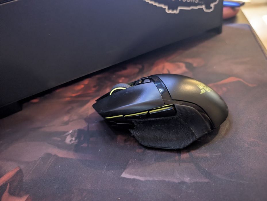 Razer basilisk ultimate with dock