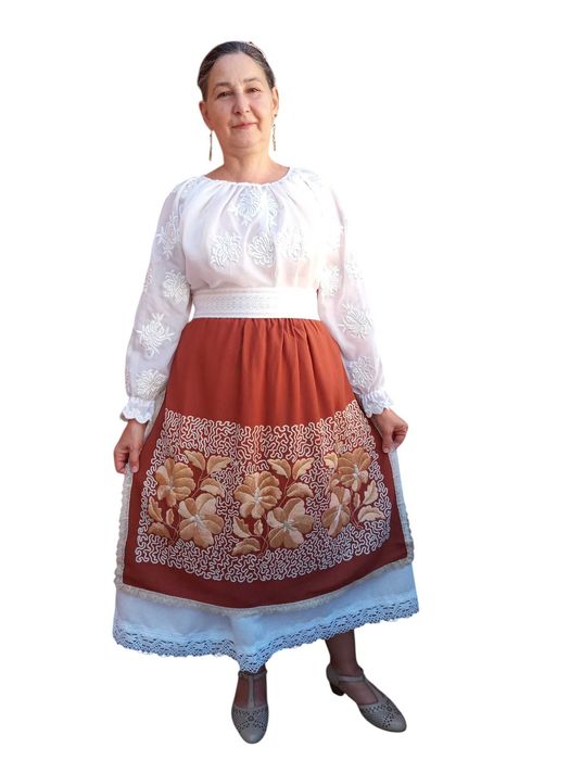 Costume populare autentice de inchiriat (de mireasa)