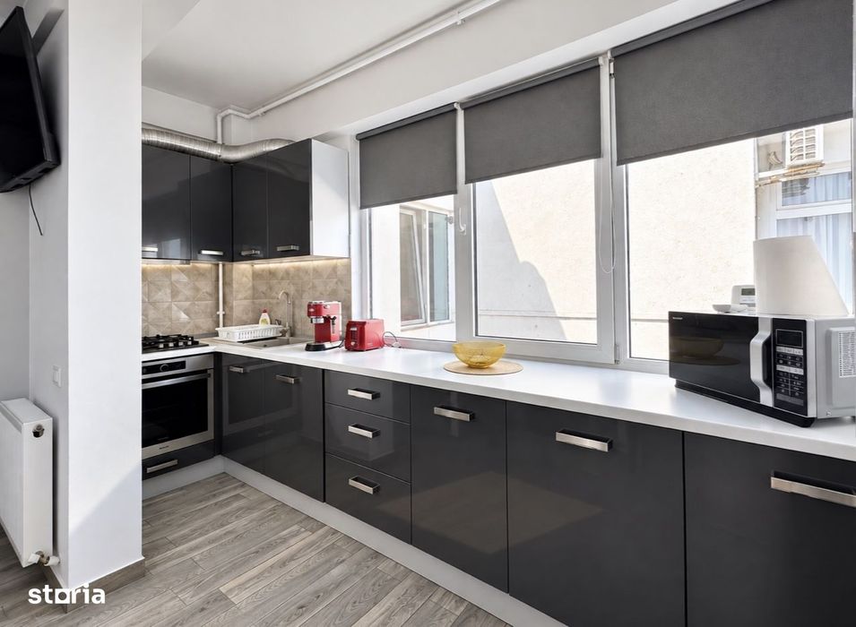 Apartament de închiriat 3 camere Mamaia Sat Navodari direct proprietar
