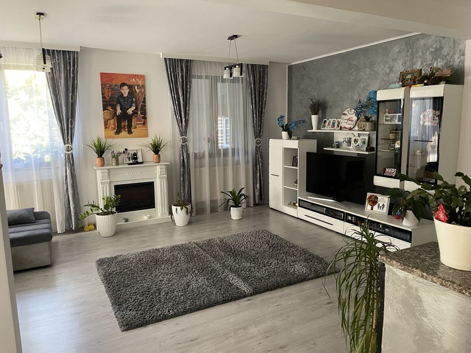 Casa tip duplex Eroilor