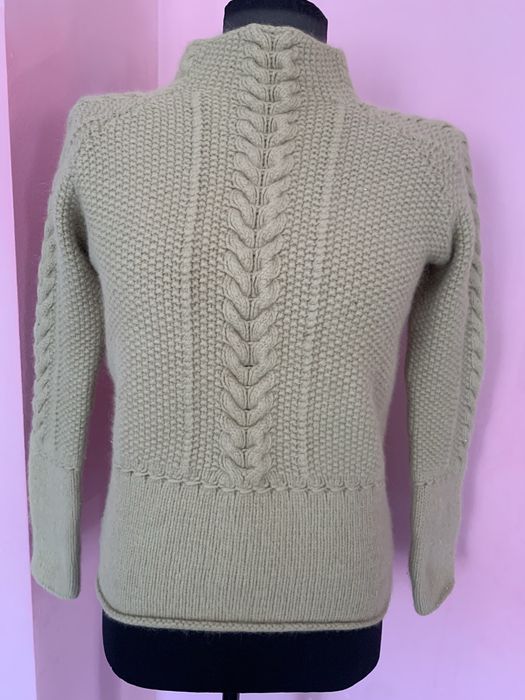 Бежов пуловер Alberta Feretti -ангорска вълна