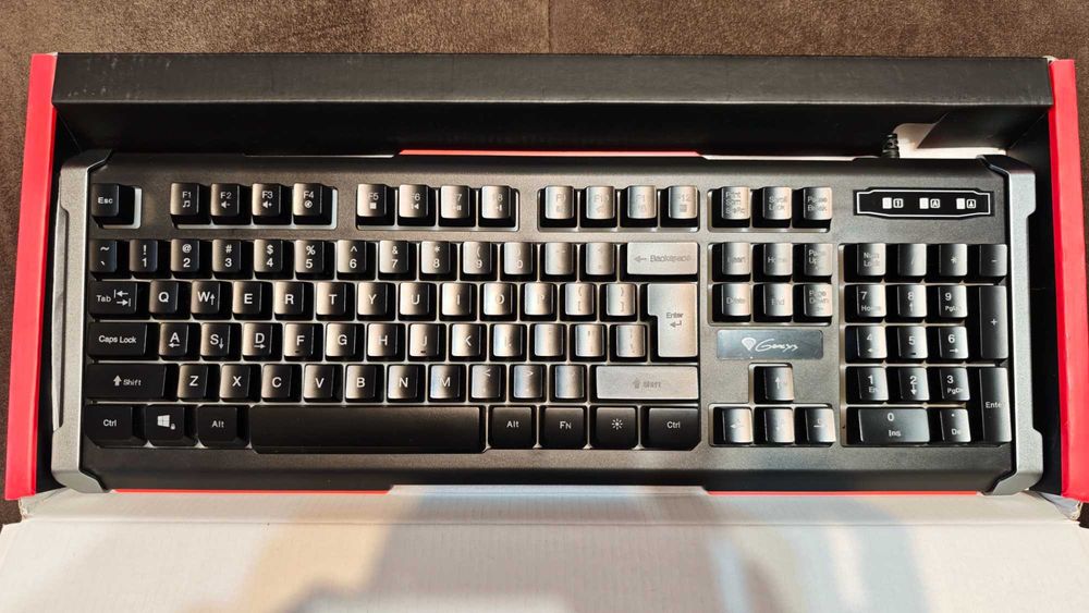 Клавиатура Genesis RHOD 400 - подсветка в 3 цвята