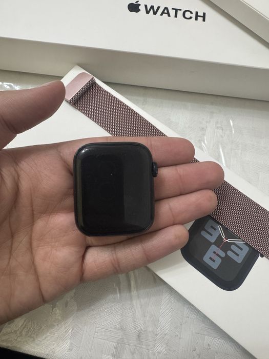Продам apple watch se 2 44mm