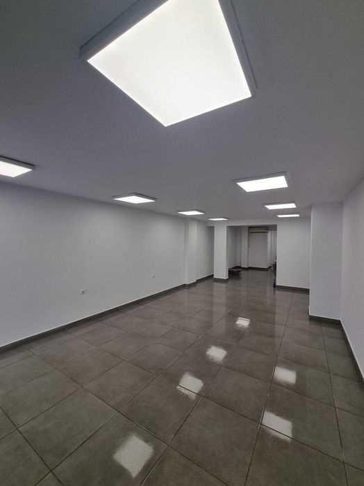 Дава се под наем Магазин в Бургас, Славейков - 122 кв.м за 663 € - Снимка #12