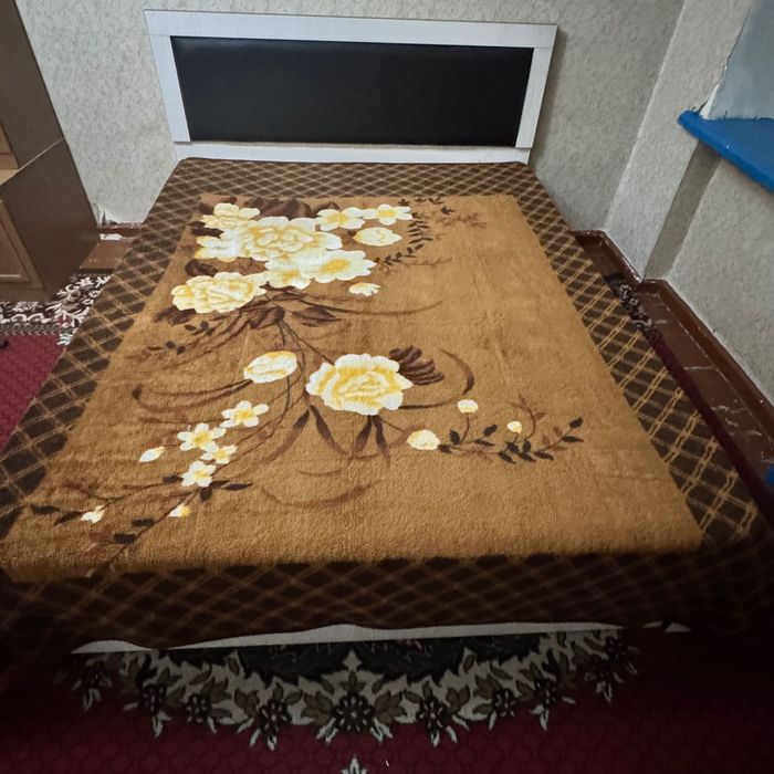 Кровать с матрасом  2000Х1600