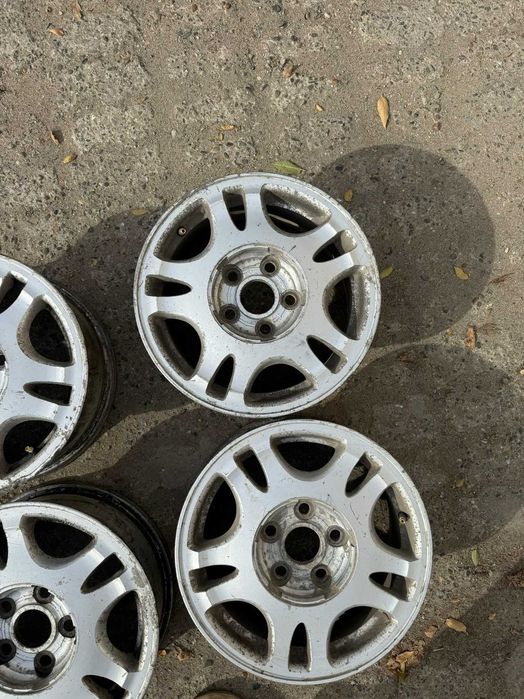 Диски от Toyota оригинал R15 ( 5*114,3 )