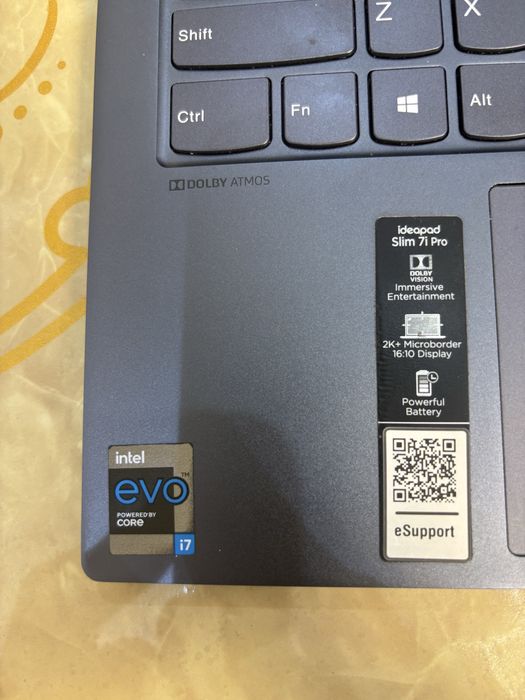 Lenovo IdeaPad Slim 7 Pro