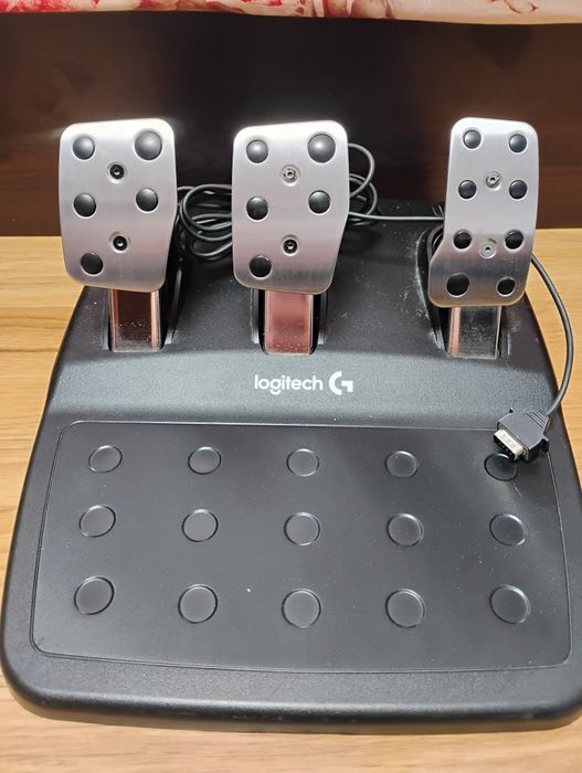 Volan Gaming Logitech G29 + schimbător aproape nou