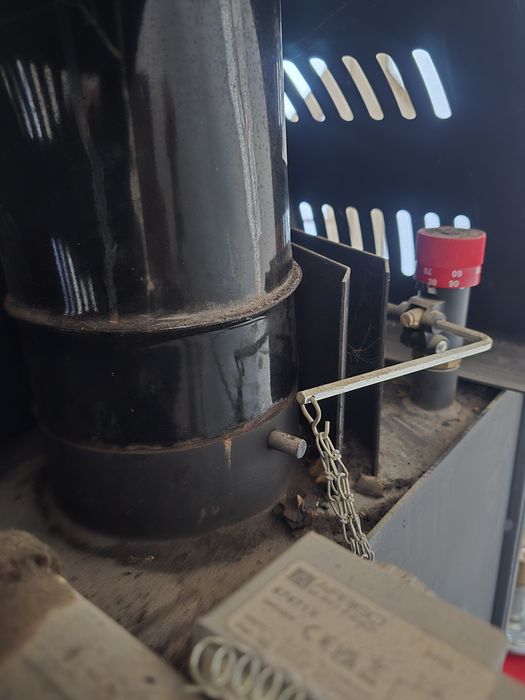 Termosemineu 2500 de lei se vinde si separat doar termosemineul cu 2000 de lei