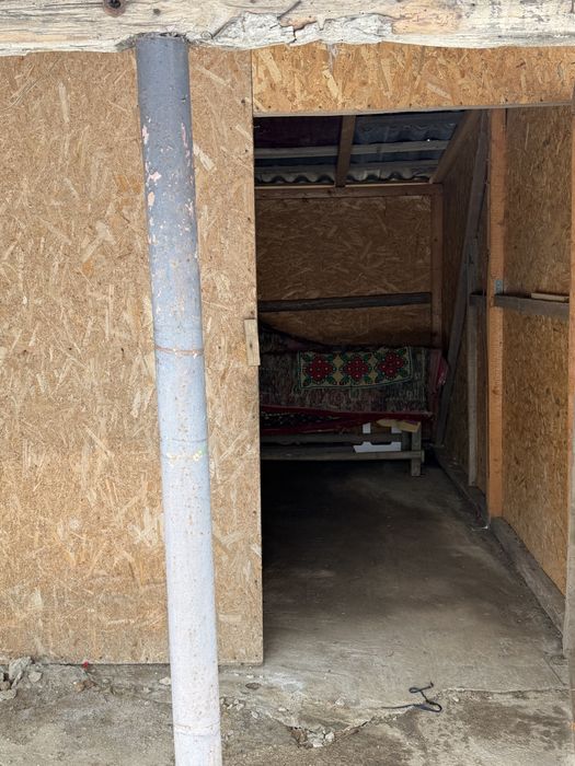 Teren894 mp+casă-stradal Grădiștea!!!