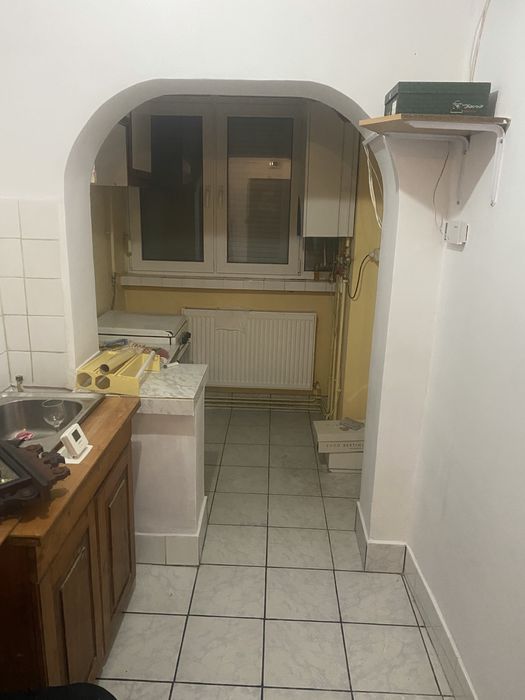De vanzare garsoniera marghita  etaj 4