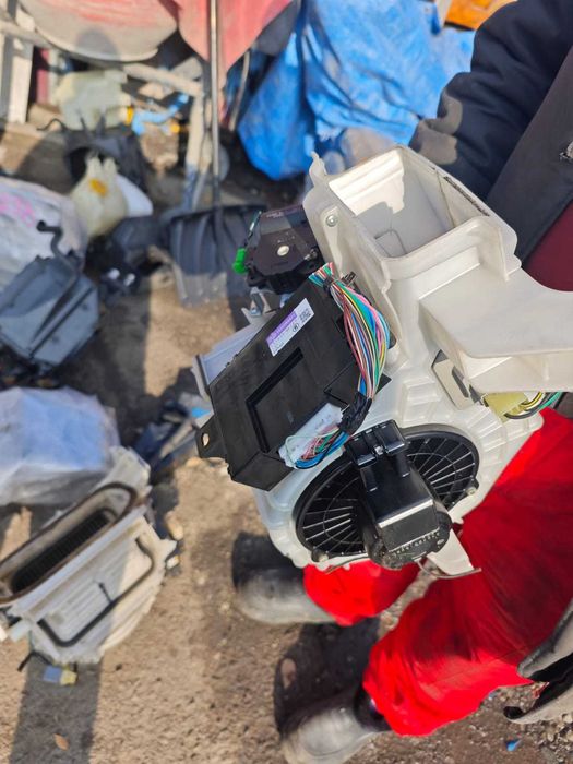 Блок вентилятора субару