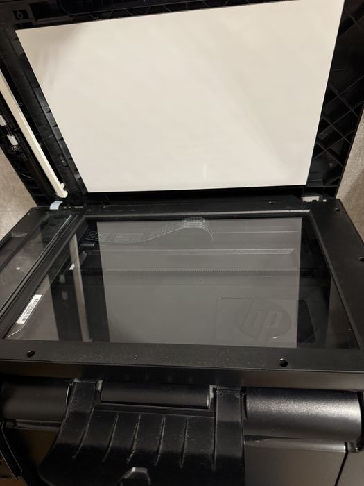 Принтер HP Laserjet Pro 100 color mfp m175