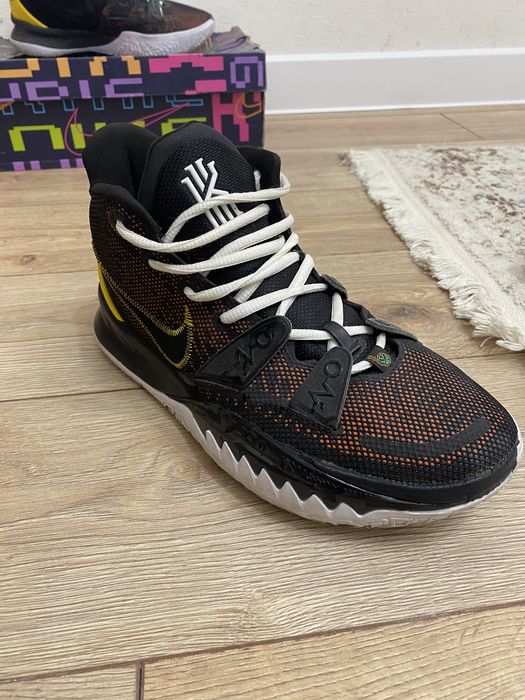 Nike Kyrie 7 Raygun