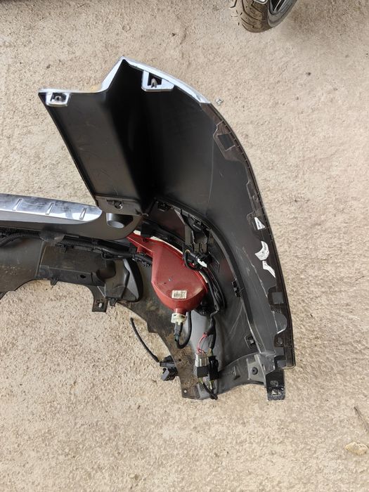 Задна броня Peugeot 5008 GT /Пежо 5008 ГТ 2023г с дупки за парктроници