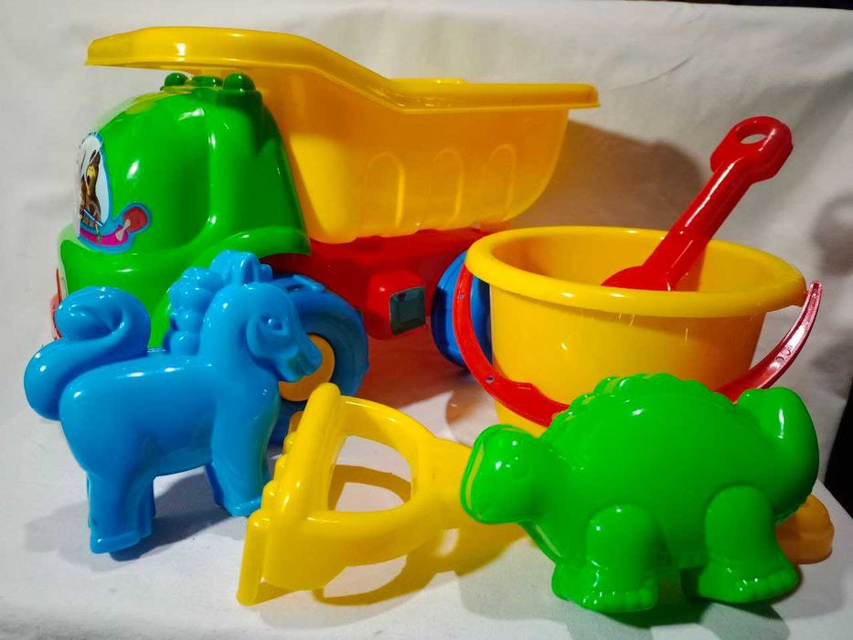 Набор для песка (Самосвал "Лошадка"+совок "Диназаврик"+грабли)