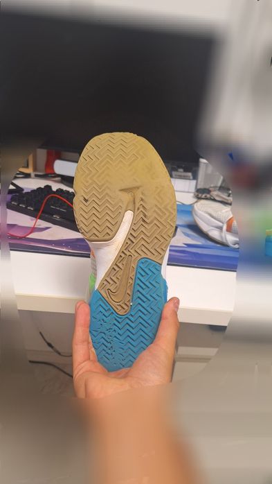 Adidași lebron witness VII nike