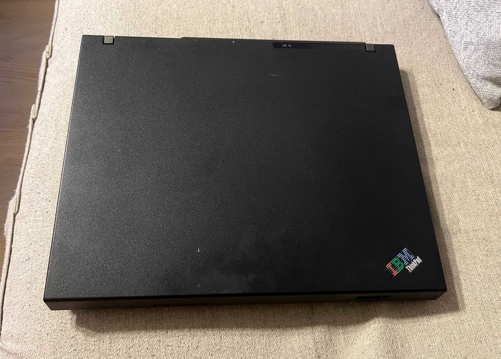 Laptop IBM ThinkPad R51 original cu Windows XP si incarcator nou Iasi ...