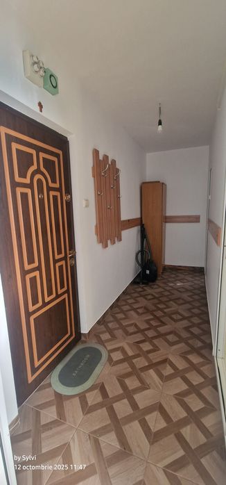 Inchiriez garsoniera