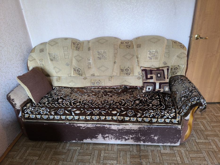 Отдам даром мебель