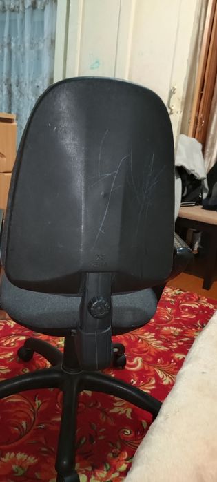 Продам офисный. стул