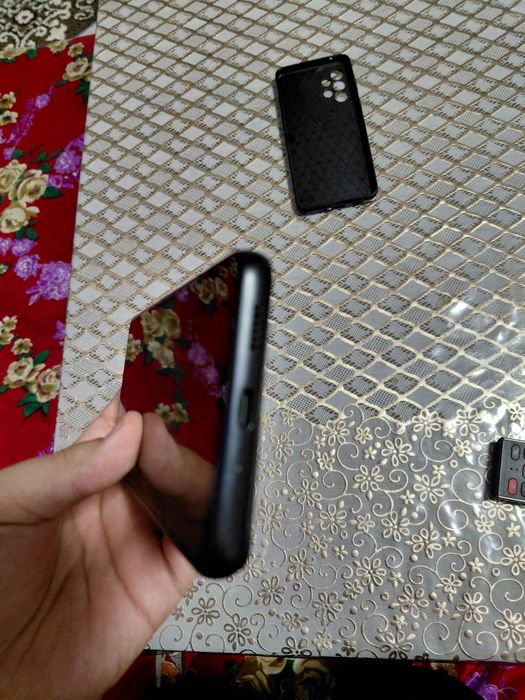 Срочно келишилган нархда телефон сотилади, Самсунг А33 , холати яхщи т