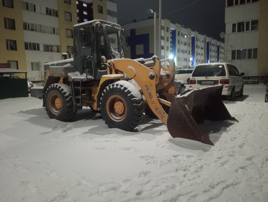 Аренда погрузчика 15 тыщ чяс