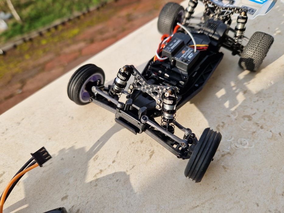 RC модел / Количка с дистанционно Losi Micro-B