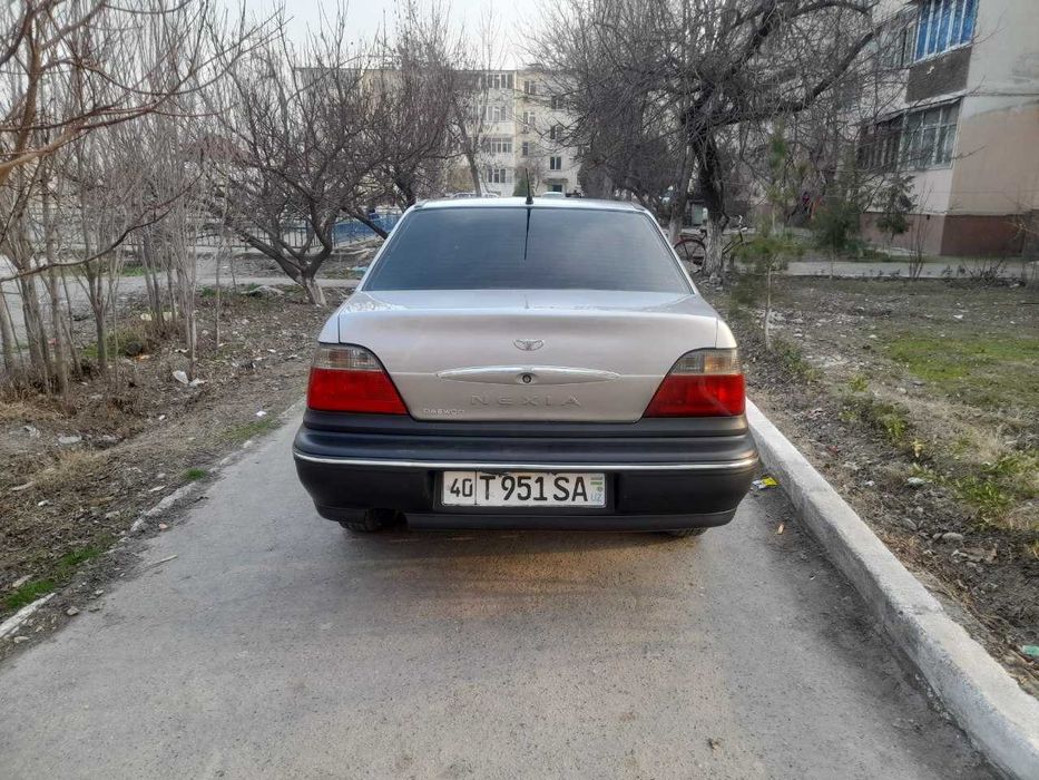 Daewoo Nexia moshinasi