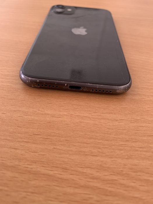 iPhone 11 128GB 90% baterie