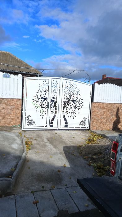 Executam confecții metalice de ori ce fel garduri,hale metalice ,