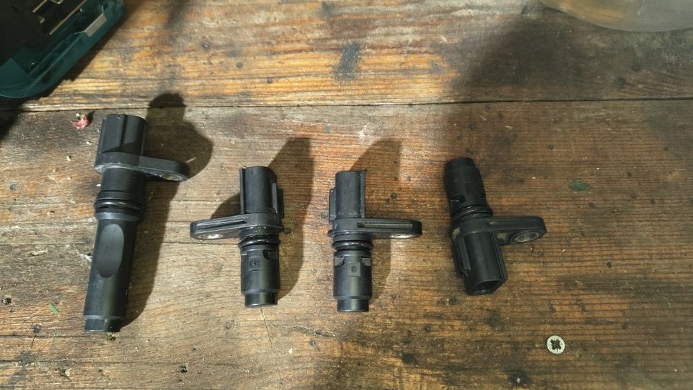 Датчики коленвала и распредвала v35a