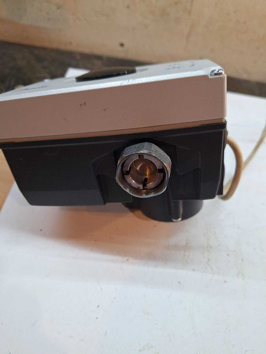 Електрозадвижка Danfoss AMV 33 (082G3013) – 230V